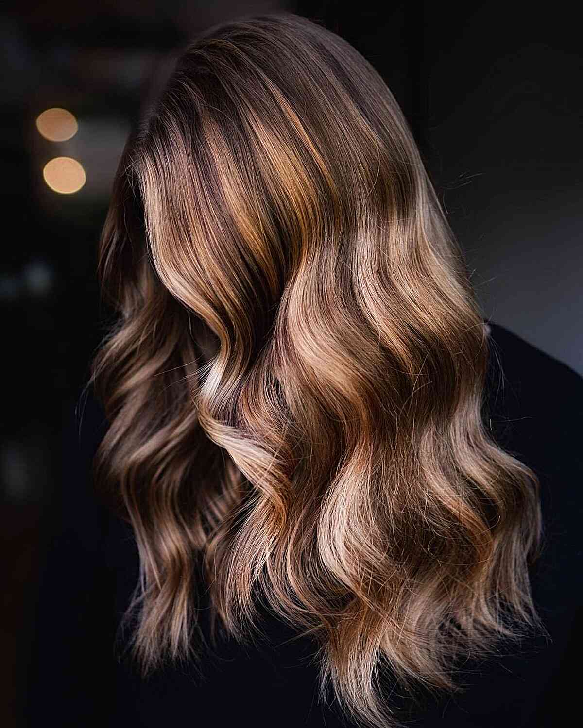 Autumn-Inspired Brunette and Blonde Balayage