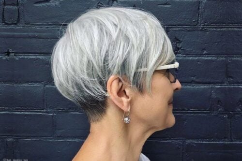 The best short haircuts for women over 60 with glasses